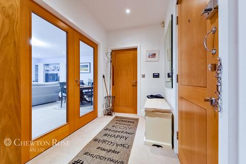 3 bedroom apartment for sale, Burleigh Road, Ascot