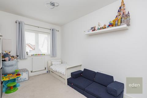 12 Ballard Road, Snodland, ME6 5FW
