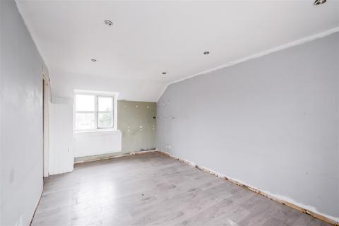 1 bedroom flat for sale, The Ridgeway, North Chingford