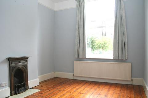 1 bedroom flat to rent, Blackheath Grove, London SE3