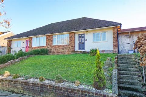 2 bedroom semi-detached bungalow for sale, Park Avenue, Hastings