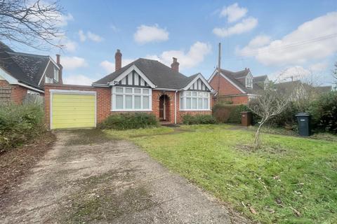 3 bedroom detached bungalow for sale, Grove Road, Sonning Common Reading RG4