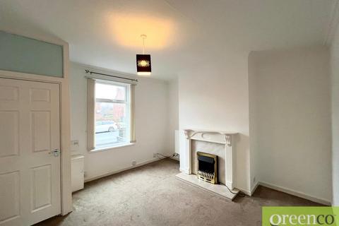 2 bedroom terraced house to rent, Leigh Road, Salford M28