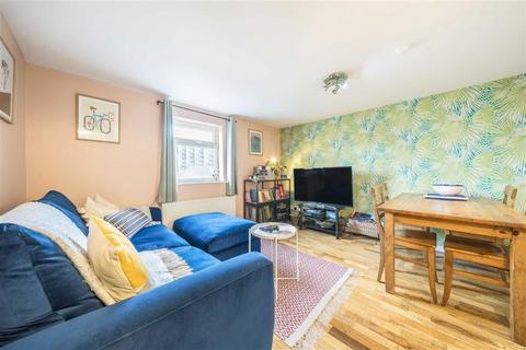 2 bedroom flat for sale, Loampit Vale, London SE13