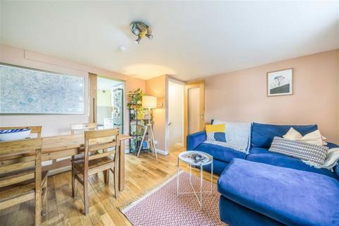 2 bedroom flat for sale, Loampit Vale, London SE13