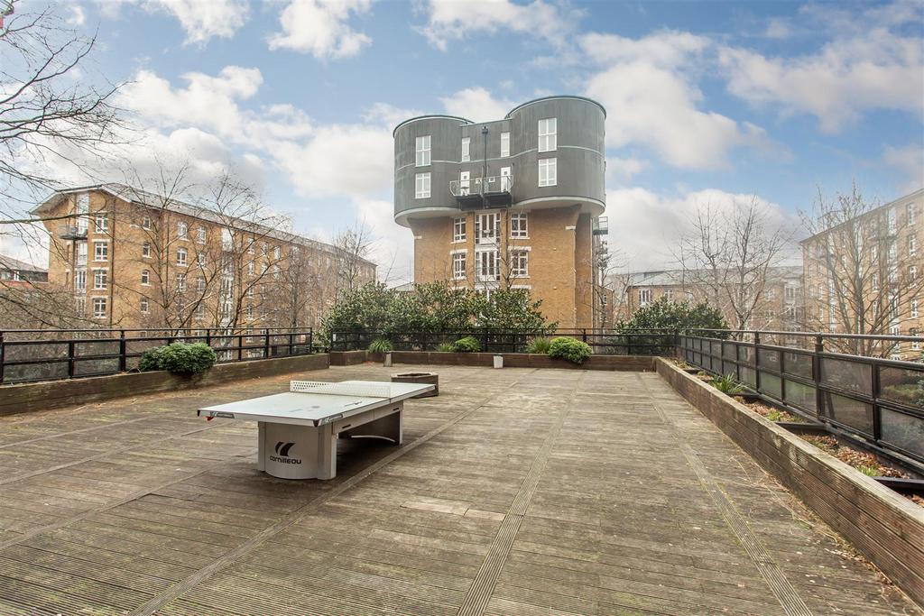 Communal roof Terrace