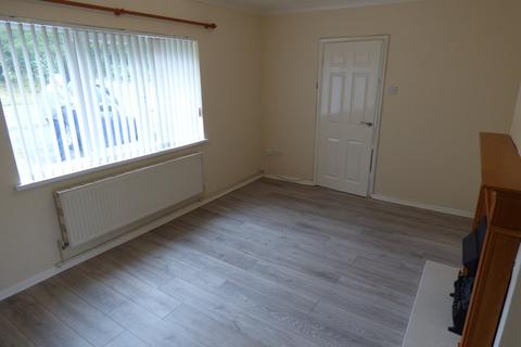 3 bedroom semi-detached house to rent, Caeglas, Cross Hands, Llanelli