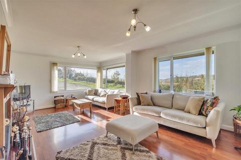 3 bedroom house for sale, Old Highway, Colwyn Bay