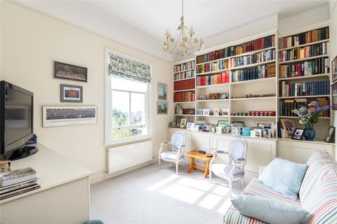 35 Bernard Gardens, London, SW19 7BE