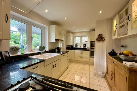 4 bedroom detached house for sale, Church Street, Billericay CM11