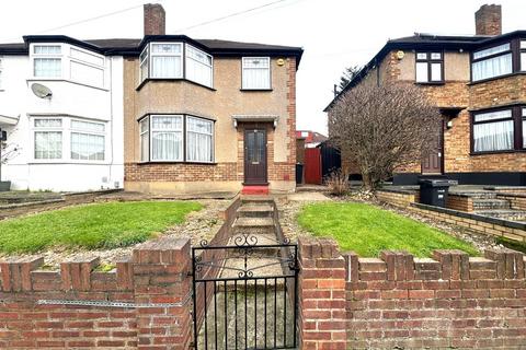 3 bedroom house for sale, Ripon Gardens, Ilford