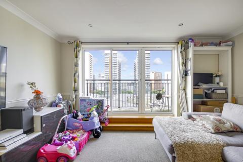 1 bedroom flat for sale, Adventurers Court, Docklands E14