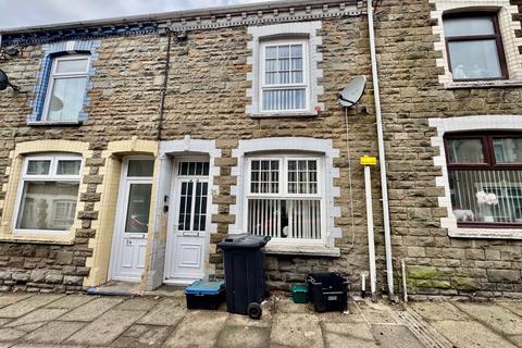 3 bedroom terraced house to rent, Victoria Street, Abertillery, NP13