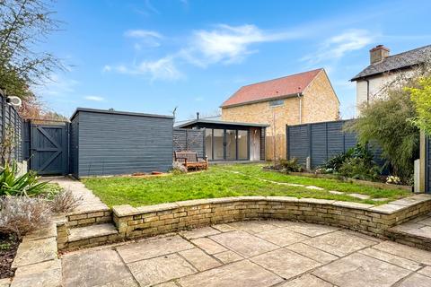 3 bedroom cottage for sale, Barton Road, Cambridge CB23