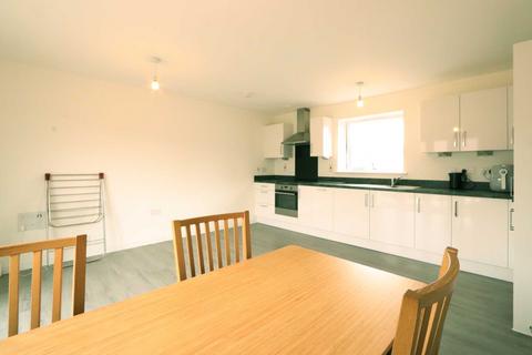 1 bedroom flat to rent, Thread Street, Wallington