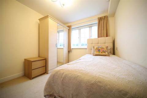 1 bedroom flat for sale, Cockfosters Road, Cockfosters