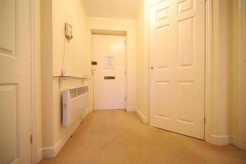 1 bedroom flat for sale, Cockfosters Road, Cockfosters