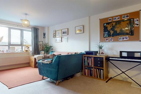 undefined, Lonsdale, Wolverton, Milton Keynes