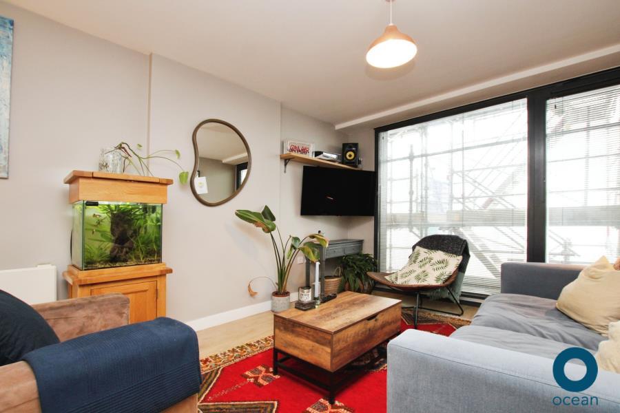 Apartment in Bristol, Finzels Reach, Broadmead - View 2