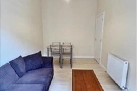 2 bedroom flat to rent, Baker Street, Stirling, FK8