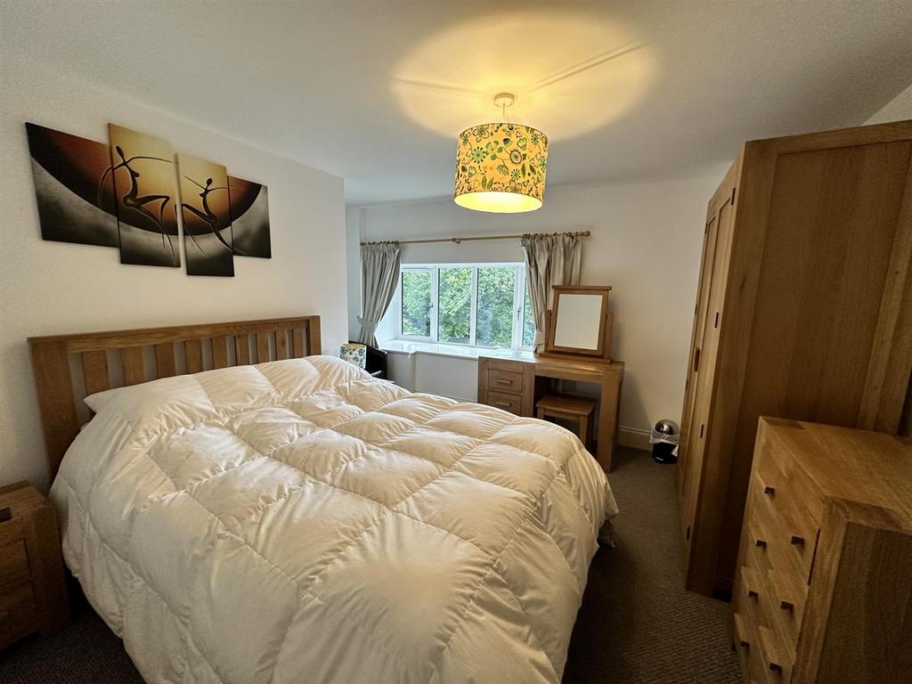 Bedroom 1.JPEG