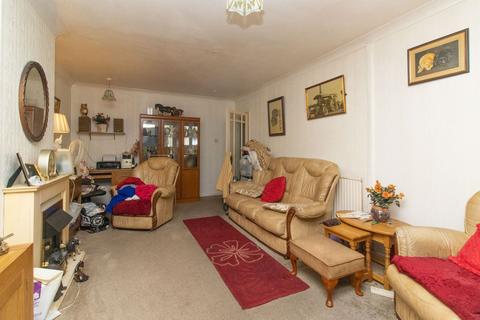 3 bedroom semi-detached house for sale, Woodman Avenue, Whitstable, CT5