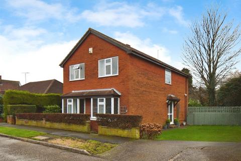 4 bedroom detached house for sale, Bell Close, Tweendykes, Hull