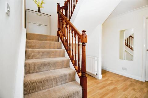 4 Bed Houses For Sale Around Hu7 4 Ud | OnTheMarket