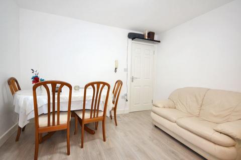 1 bedroom flat for sale, 514B Christchurch Road, Bournemouth, Dorset, BH1 4BE