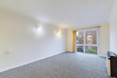 1 bedroom flat for sale, Garden Lane, Chester, CH1