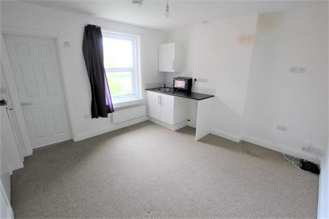 Studio to rent, Elmes Road, Bournemouth