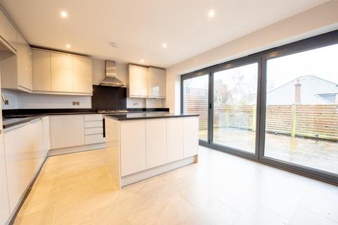 4 bedroom terraced house to rent, Powder Mill Lane, Tunbridge Wells