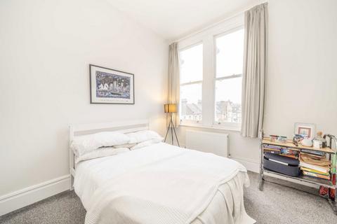 2 bedroom flat to rent, Ostade Road, London SW2