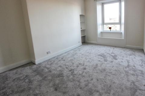 2 bedroom flat to rent, Wheatfield Road, Edinburgh EH11