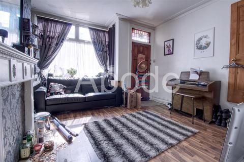 2 bedroom house to rent, Argie Road, Burley, Leeds