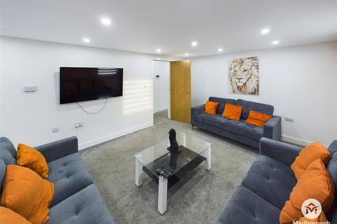 2 bedroom penthouse to rent, Barking Road, London, E13