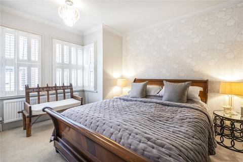 undefined, Queen Street, RG9 1AP