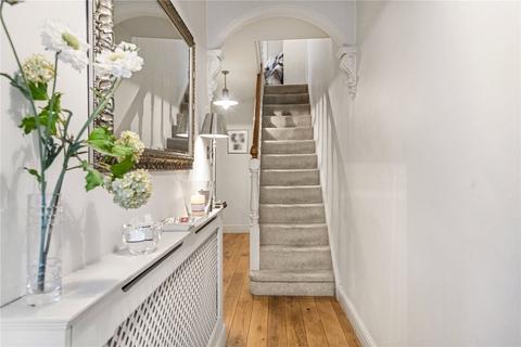 undefined, Queen Street, RG9 1AP