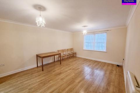 2 bedroom flat to rent, Blackwell Close, London N21