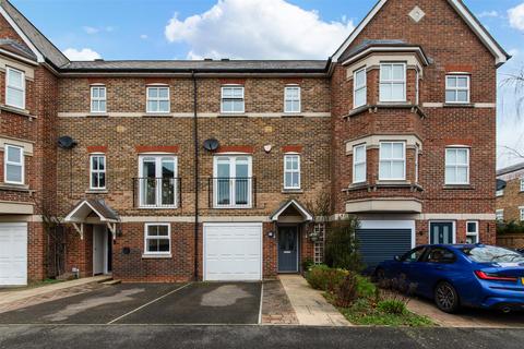 52 Horton Crescent, Epsom, KT19 8AA