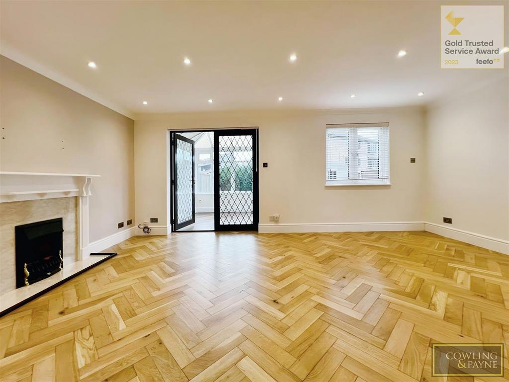 Living room dining room