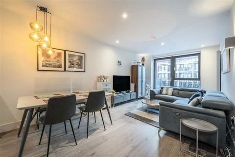 2 bedroom flat for sale, Windsor Square, London SE18