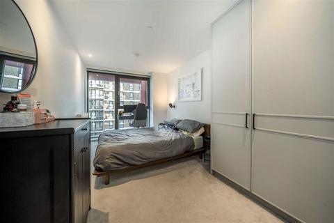 2 bedroom flat for sale, Windsor Square, London SE18