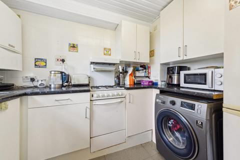 1 bedroom flat to rent, Hawarden Hill, London NW2