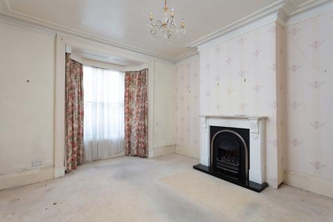 4 bedroom terraced house for sale, East Mount Road, York, North Yorkshire, YO24