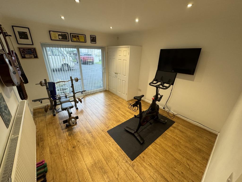 Ground Floor Bedroom 1