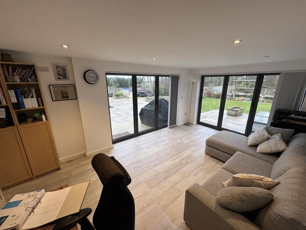 Study/Home Office/Potential Bedroom