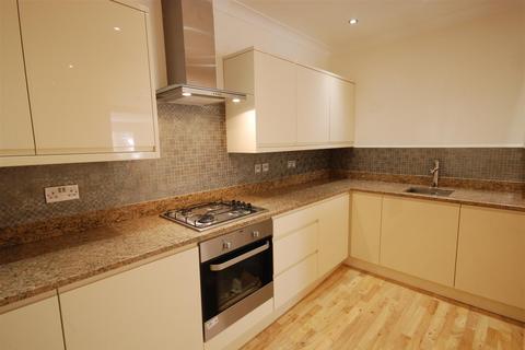 2 bedroom flat to rent, Station Road Harrow