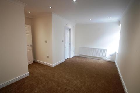 2 bedroom flat to rent, Station Road Harrow