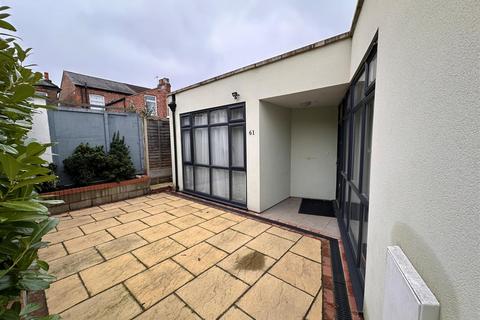 3 bedroom detached bungalow to rent, Allandale Road, Enfield EN3